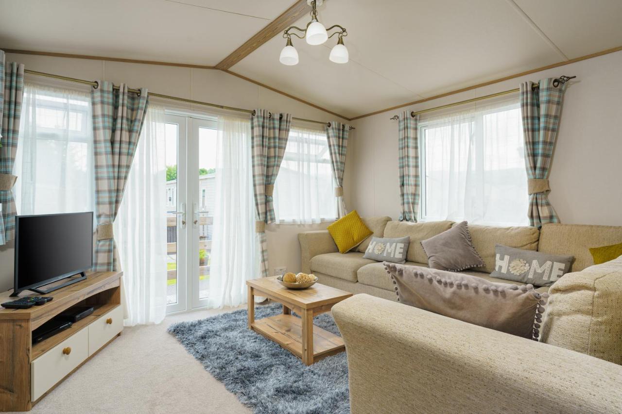 Dunroamin Lodge Aviemore Buitenkant foto